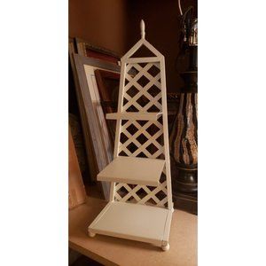 Heavy Store Display. 24tx8d9w